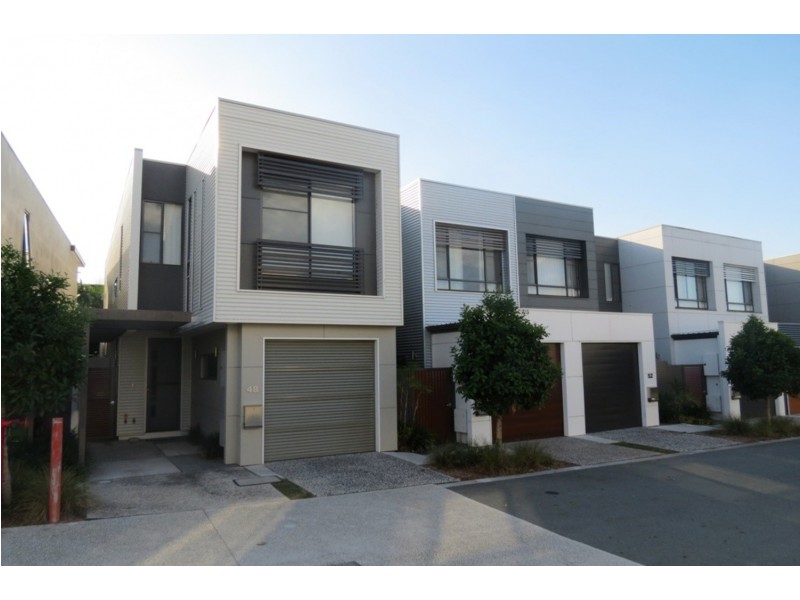 48/2 The Gardenway, Robina QLD 4226