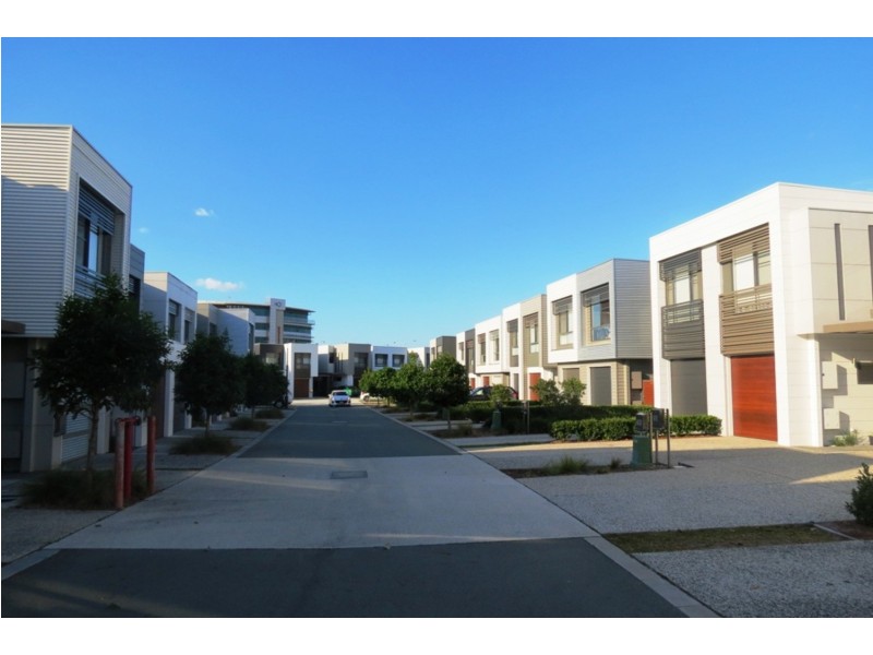 48/2 The Gardenway, Robina QLD 4226