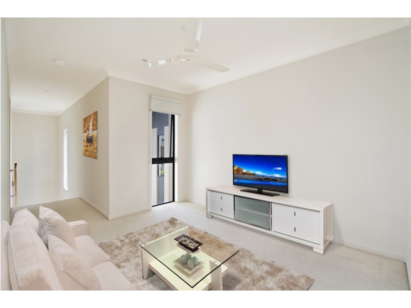 40 Easthill Drive, Robina QLD 4226