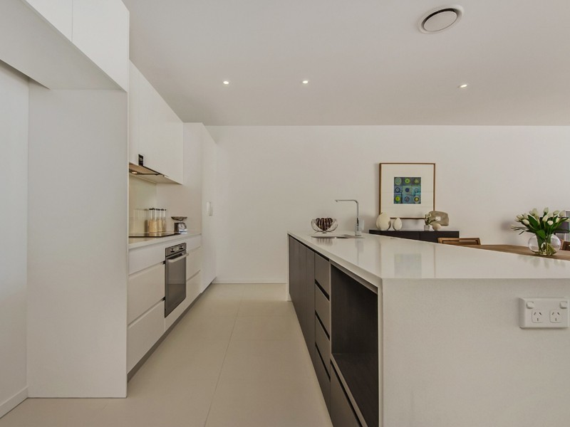 1/9 South Bay Drive, Varsity Lakes QLD 4227