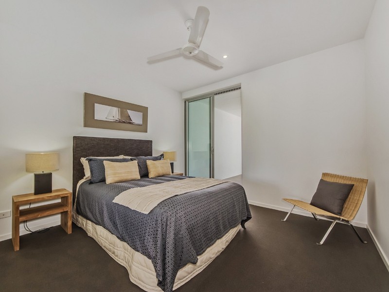 1/9 South Bay Drive, Varsity Lakes QLD 4227