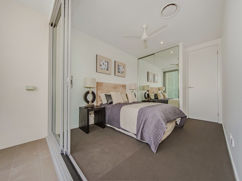 1/9 South Bay Drive, Varsity Lakes QLD 4227