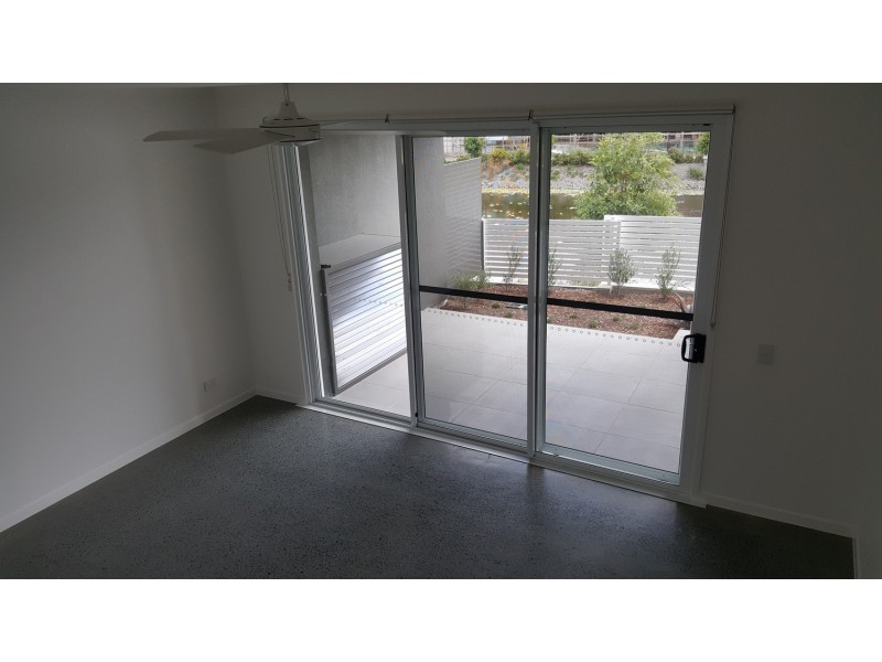 16 Brooklyn Crescent, Robina QLD 4226