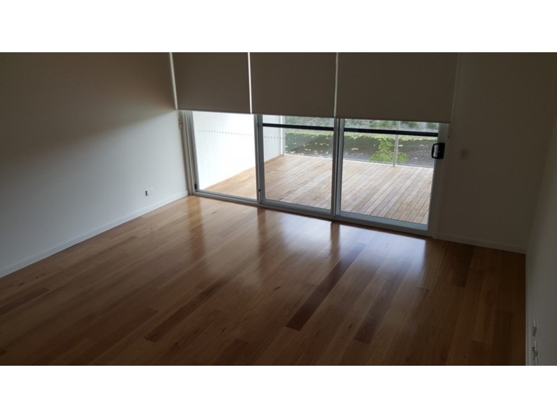 16 Brooklyn Crescent, Robina QLD 4226