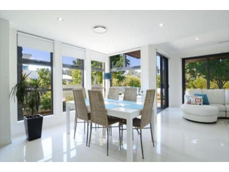 29 Meridien Avenue, Varsity Lakes QLD 4227