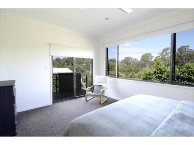 29 Meridien Avenue, Varsity Lakes QLD 4227