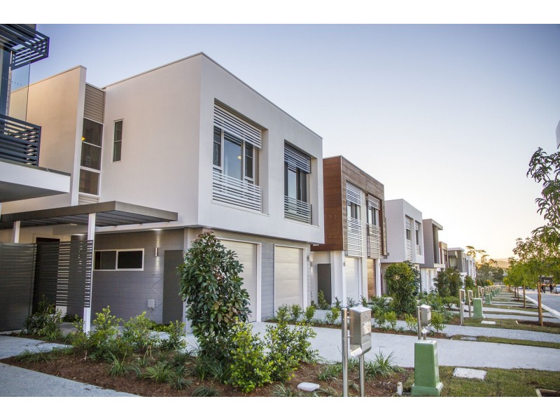 43 Fairlight Avenue, Robina QLD 4226