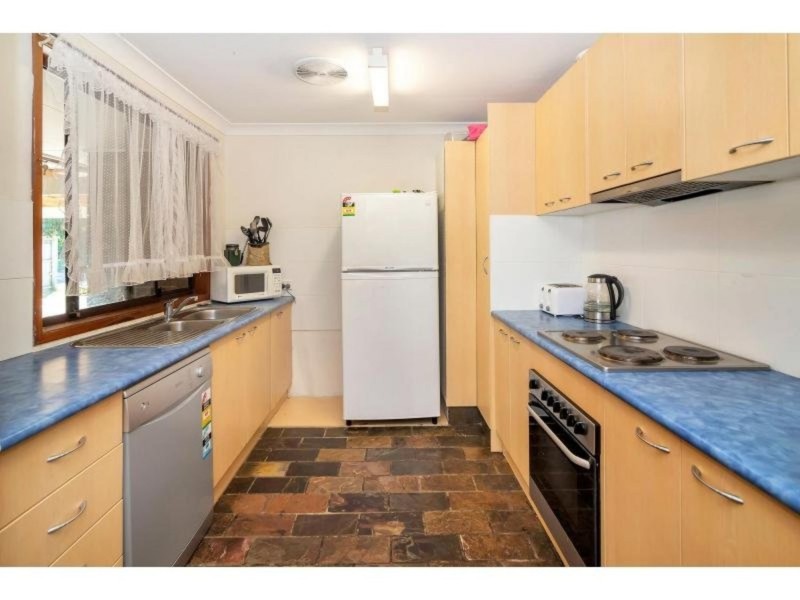7 Bushtree Court, Burleigh Waters QLD 4220