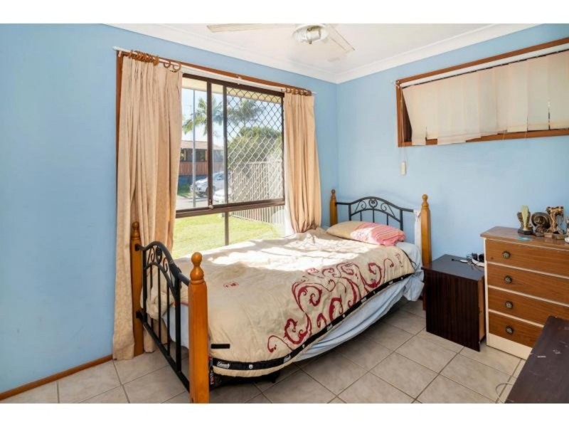 7 Bushtree Court, Burleigh Waters QLD 4220