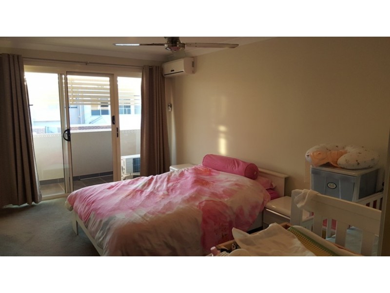 41 South Bay Drive, Varsity Lakes QLD 4227