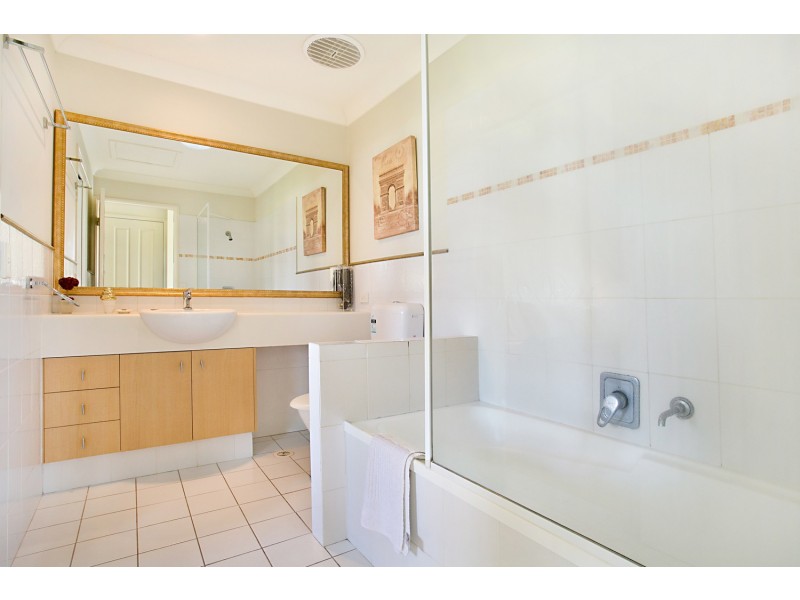 22/480 Christine Avenue, Robina QLD 4226