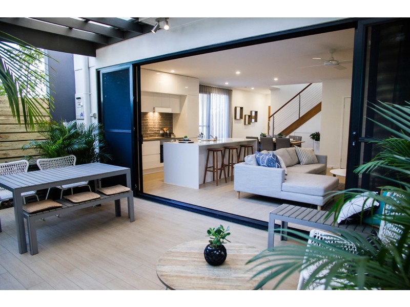 5 Florabella Drive, Robina QLD 4226