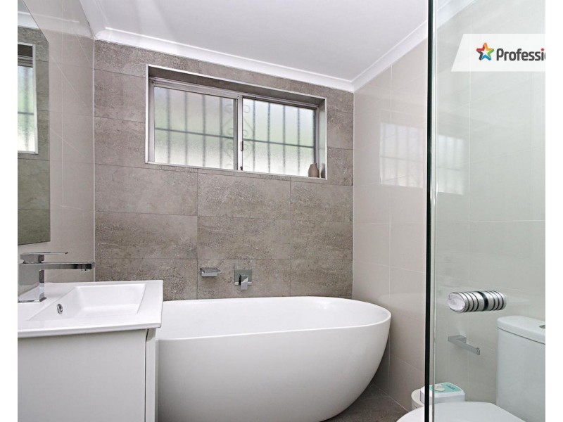 1/121 Yangoora Road, Lakemba NSW 2195