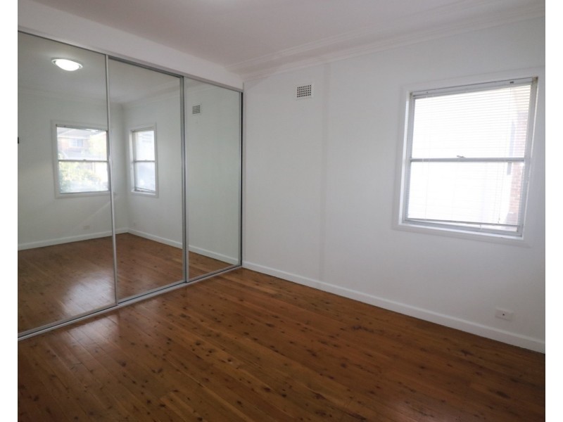 39 Nicoll Street, Roselands NSW 2196