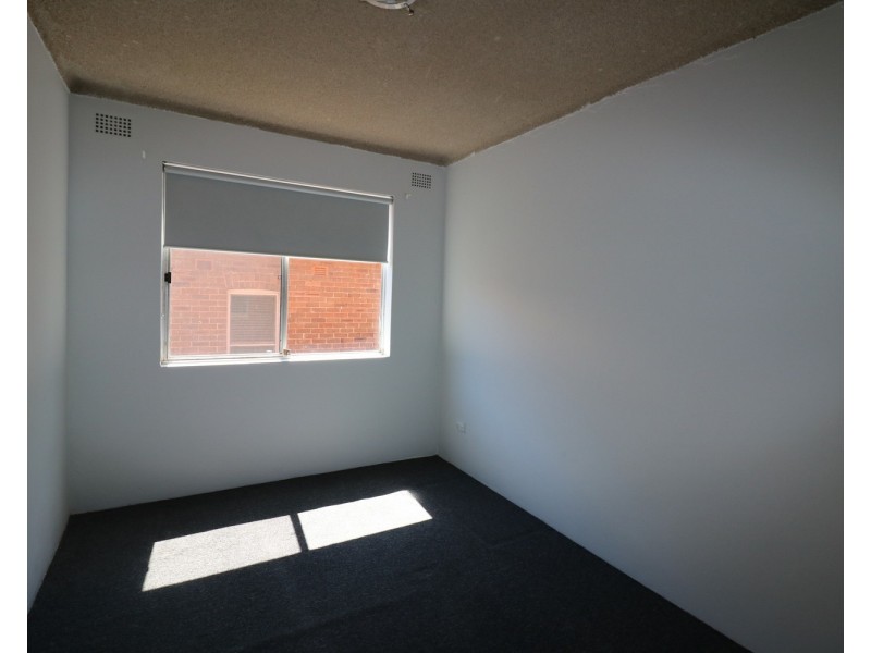 2/4 Lucerne Street, Belmore NSW 2192