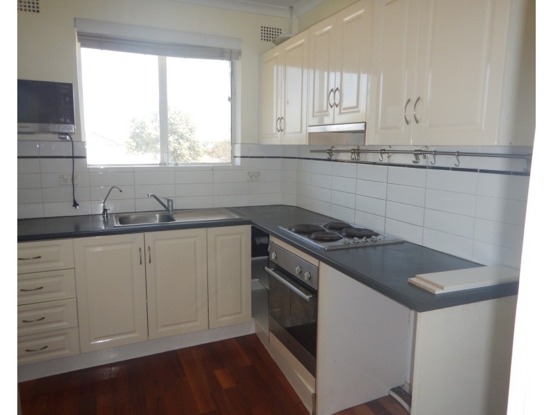 8/5 Defoe Street, Wiley Park NSW 2195