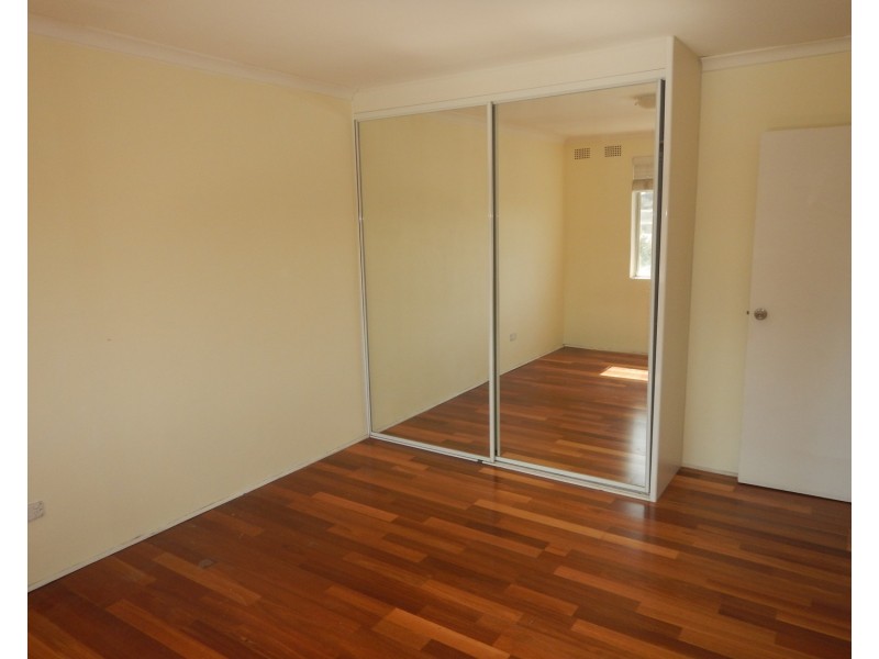 8/5 Defoe Street, Wiley Park NSW 2195