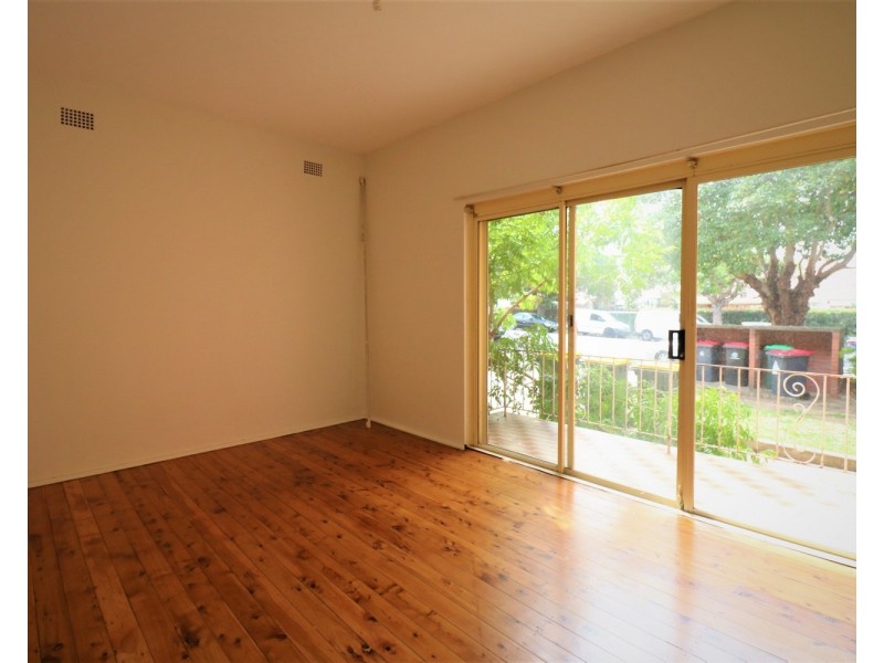 2/24 Yerrick Road, Lakemba NSW 2195