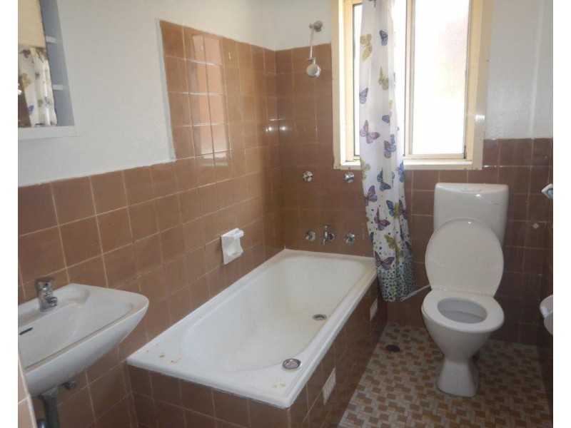 2/24 Yerrick Road, Lakemba NSW 2195