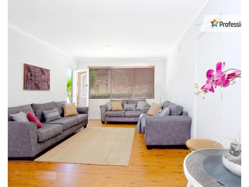 1/8 St Jude Crescent, Belmore NSW 2192