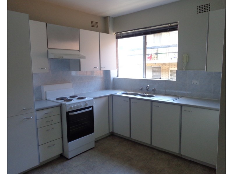 5/11 St Albans Road, Kingsgrove NSW 2208