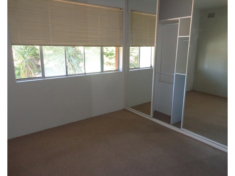 5/11 St Albans Road, Kingsgrove NSW 2208