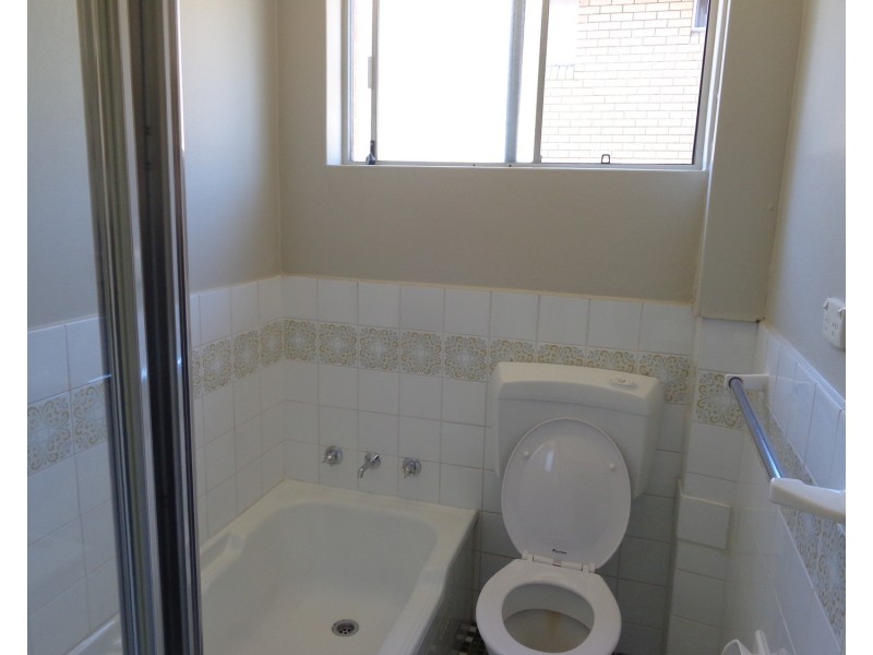 5/11 St Albans Road, Kingsgrove NSW 2208