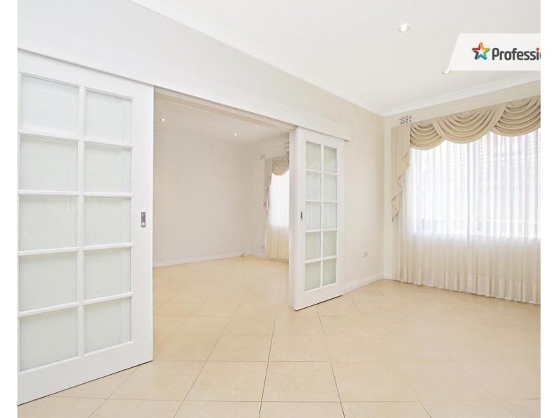 15 Paxton Avenue, Belmore NSW 2192