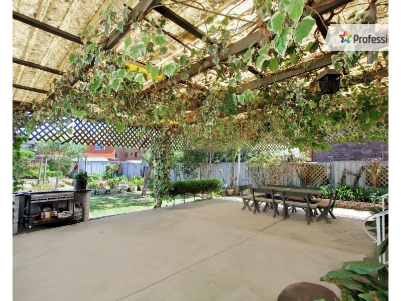 32 Sudbury Street, Belmore NSW 2192