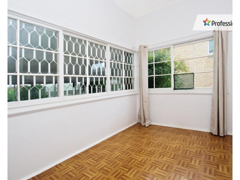 62 Benaroon Road, Lakemba NSW 2195