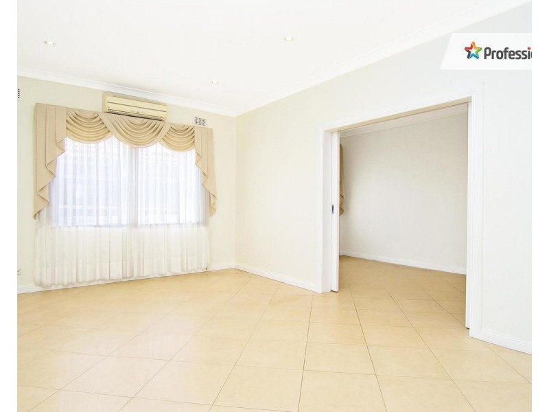 15 Paxton Avenue, Belmore NSW 2192