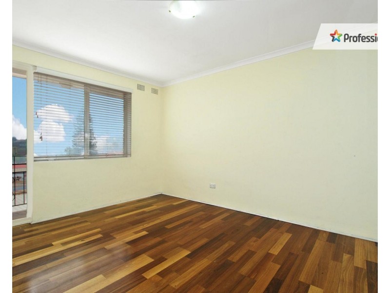 8/5 Defoe Street, Wiley Park NSW 2195