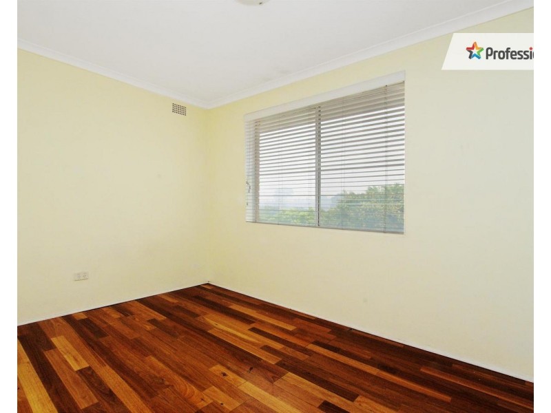 8/5 Defoe Street, Wiley Park NSW 2195