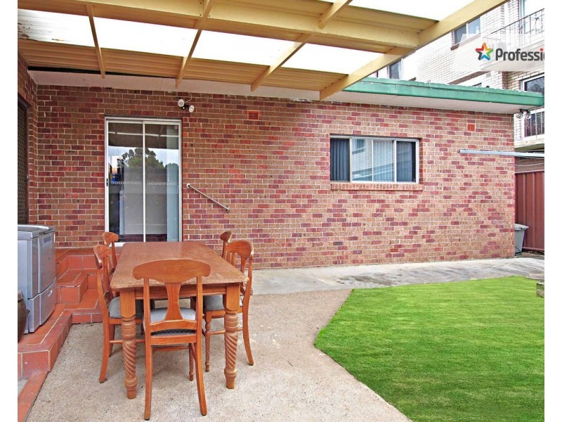 20 Knox Street, Belmore NSW 2192