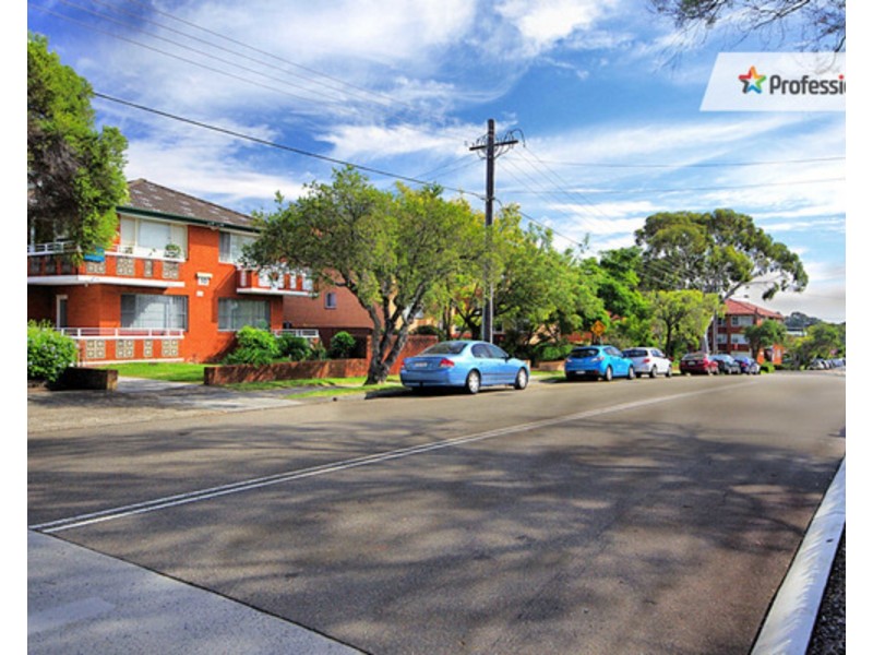 2/10 Sudbury Street, Belmore NSW 2192