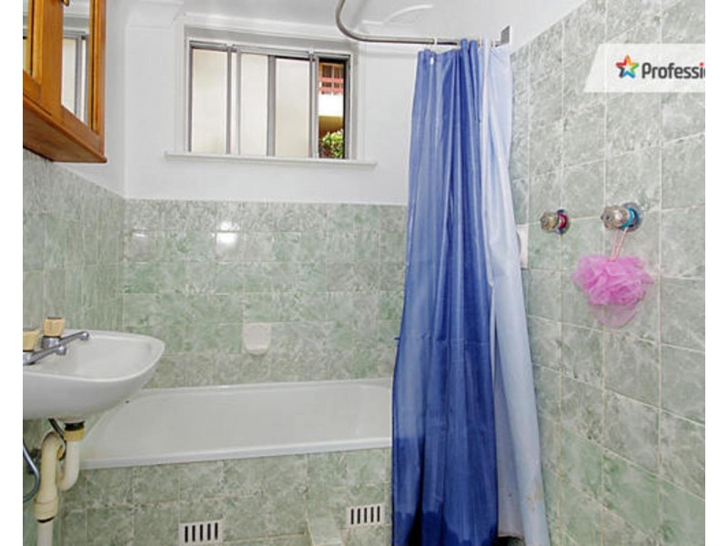 2/10 Sudbury Street, Belmore NSW 2192