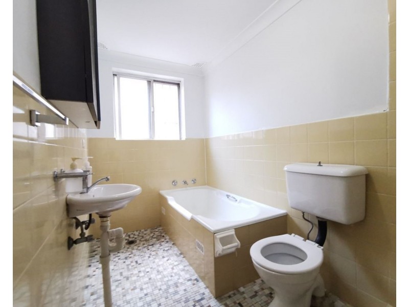 1/6 Park Street, Campsie NSW 2194