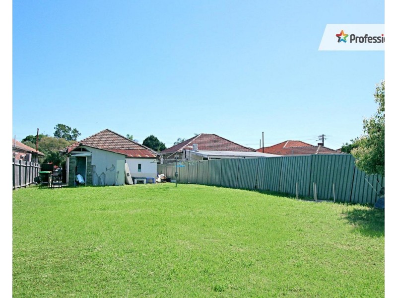 52 Yangoora Road, Belmore NSW 2192