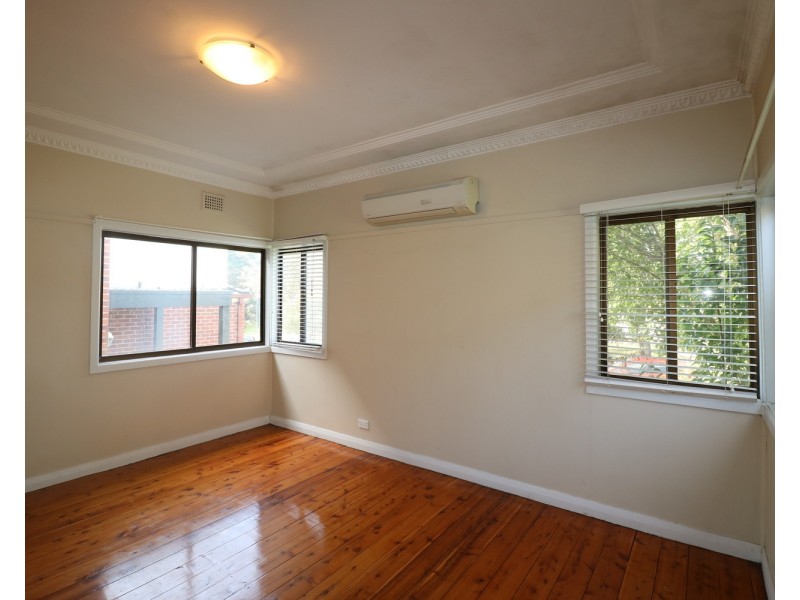 11 Myers Street, Roselands NSW 2196