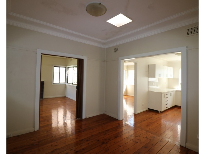 11 Myers Street, Roselands NSW 2196