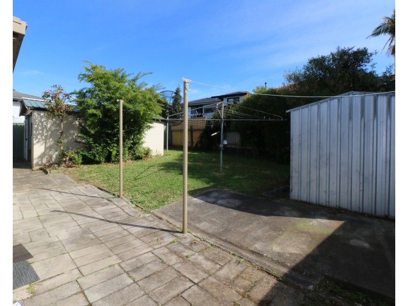 11 Myers Street, Roselands NSW 2196