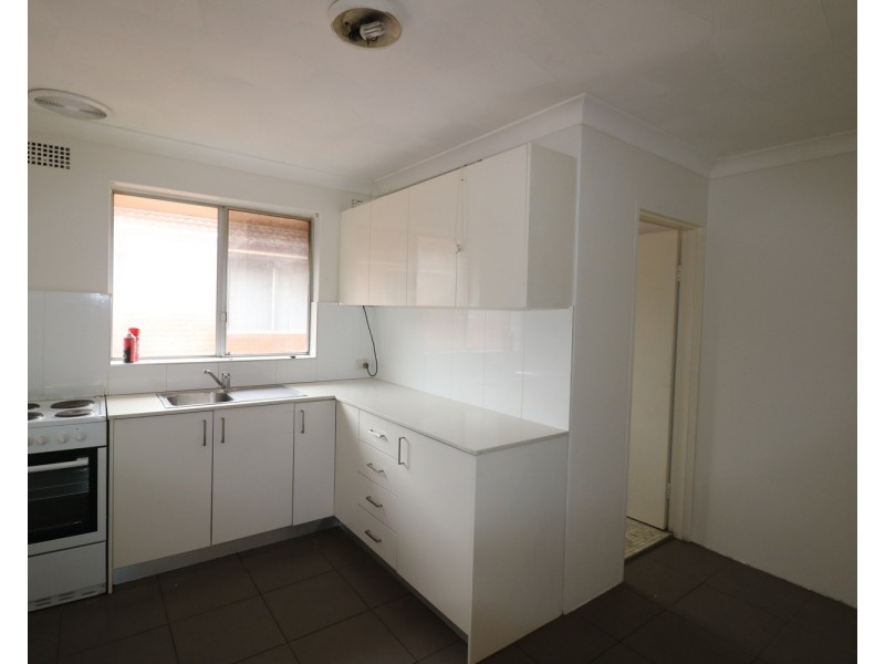 8/21 Colin Street, Lakemba NSW 2195