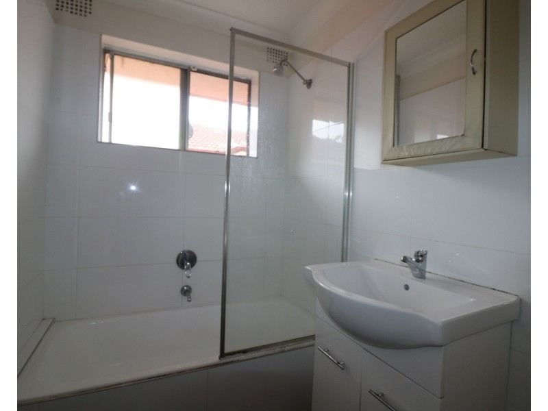 8/21 Colin Street, Lakemba NSW 2195