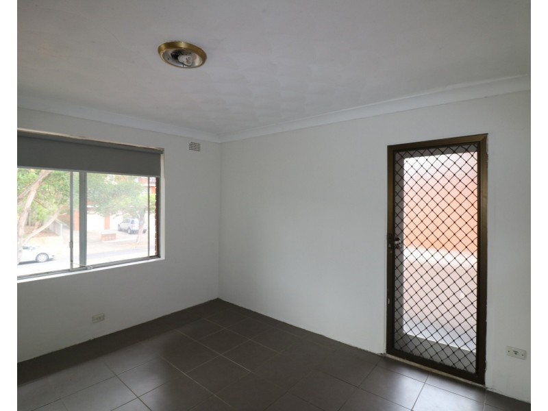 8/21 Colin Street, Lakemba NSW 2195