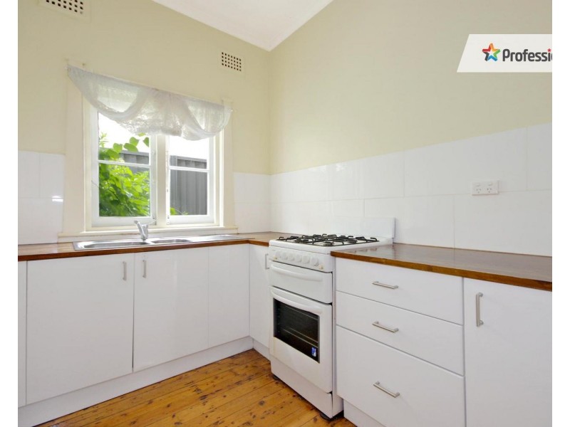 10 Allan Avenue, Belmore NSW 2192