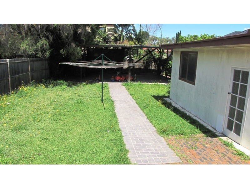 72 Seymour Parade, Belfield NSW 2191