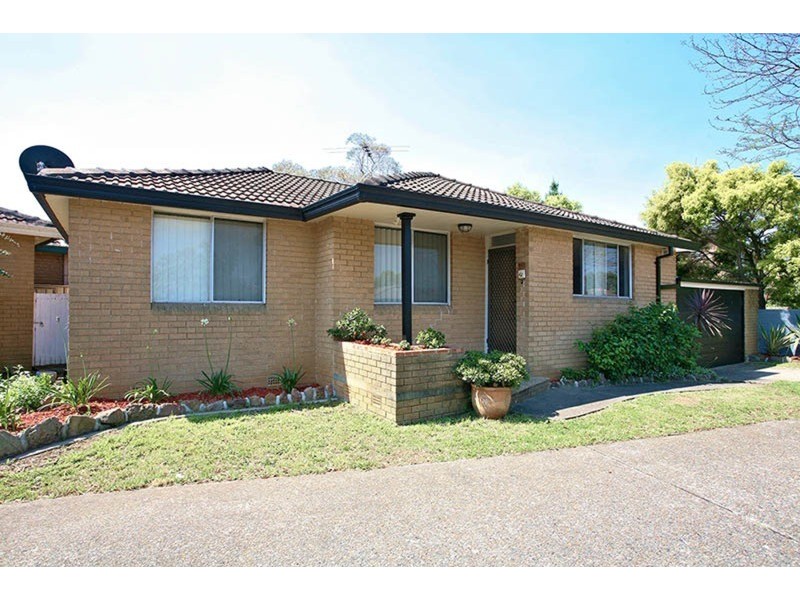 2/48 Flora Street, Roselands NSW 2196