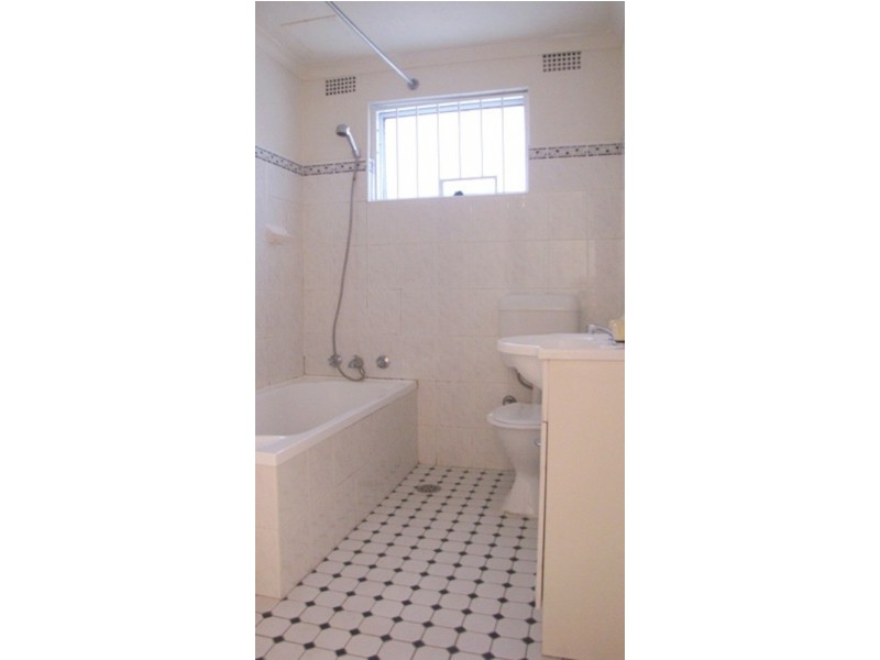 72 Dennis Street, Lakemba NSW 2195