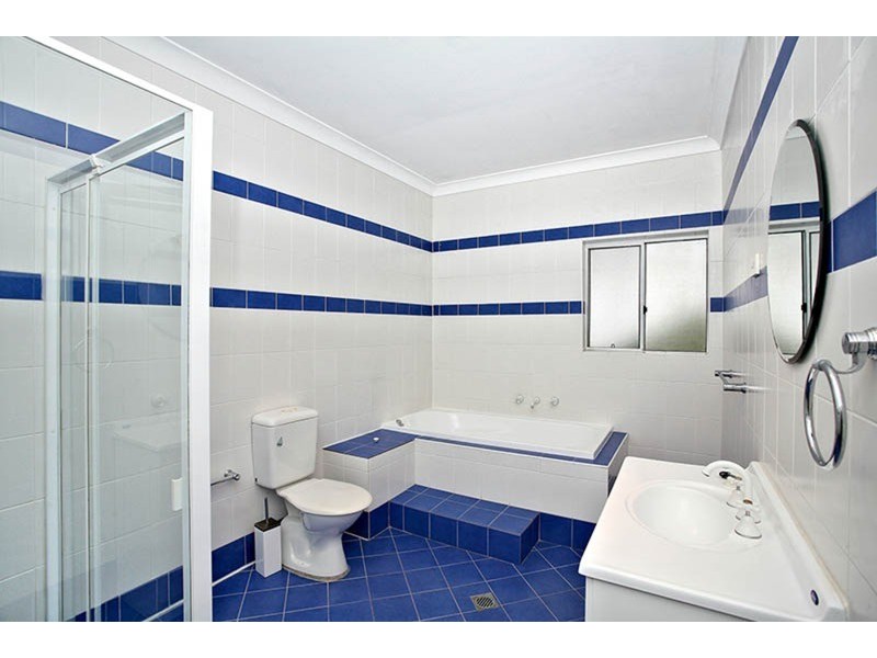 8A Pembrew Crescent, Earlwood NSW 2206