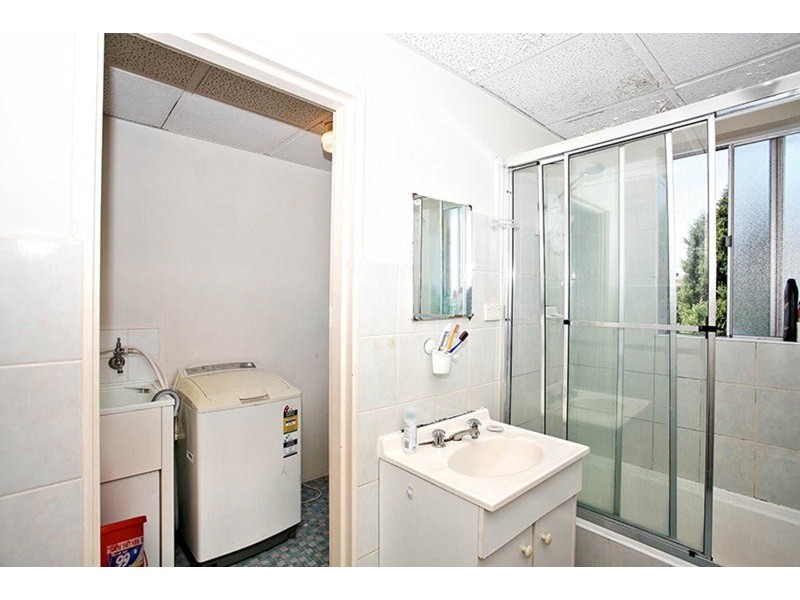 4/4 Howard Street, Canterbury NSW 2193